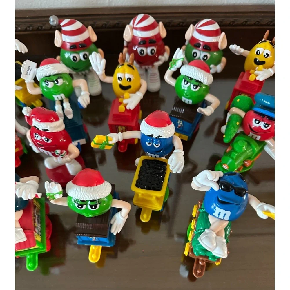 M&M's Christmas‎ Train Series 19 Candy Toppers Engine & Caboose